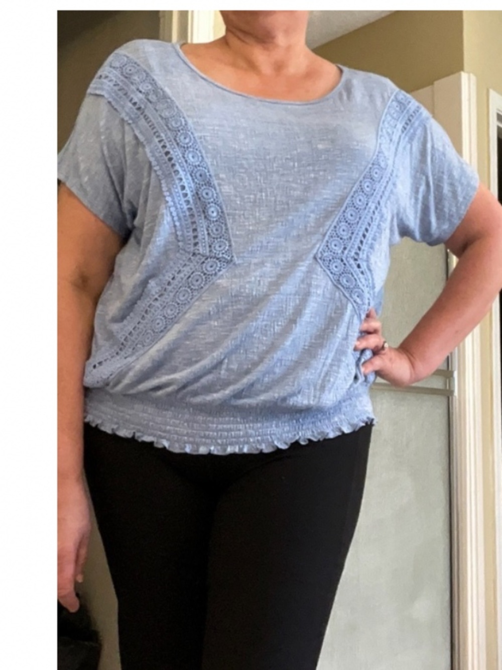 I.N. STUDIO Women's blue top with lace , plus size 1X - Picture 5 of 5